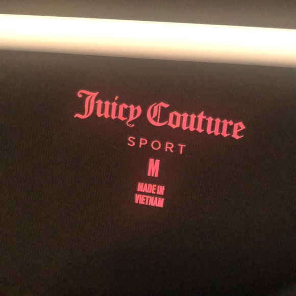 JUICY COUTURE black sports bra/top size medium - Picture 4 of 6